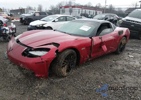2005 Chevrolet Corvette из США, поврежденный, VIN 1G1YY24U955119317